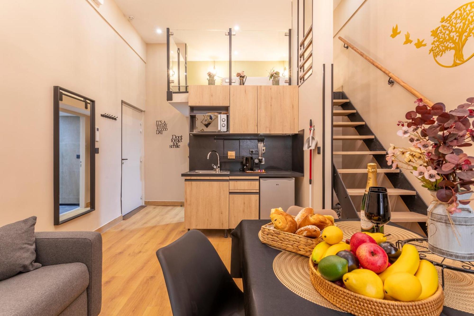 Adira Marseille Montgrand 2 Etoiles Apartment Exterior photo